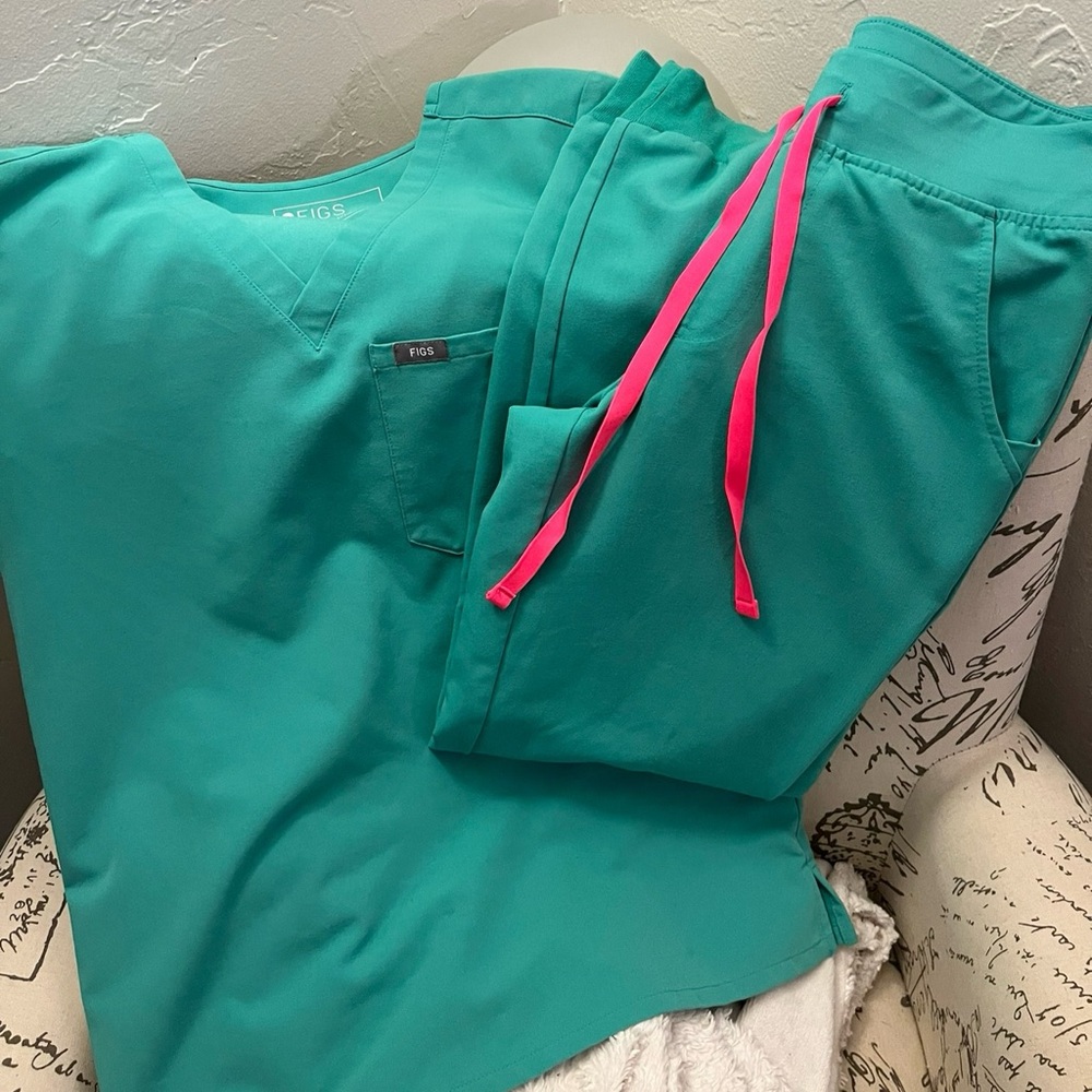Figs Scrubs SURGICAL GREEN 🎀 XS/XS